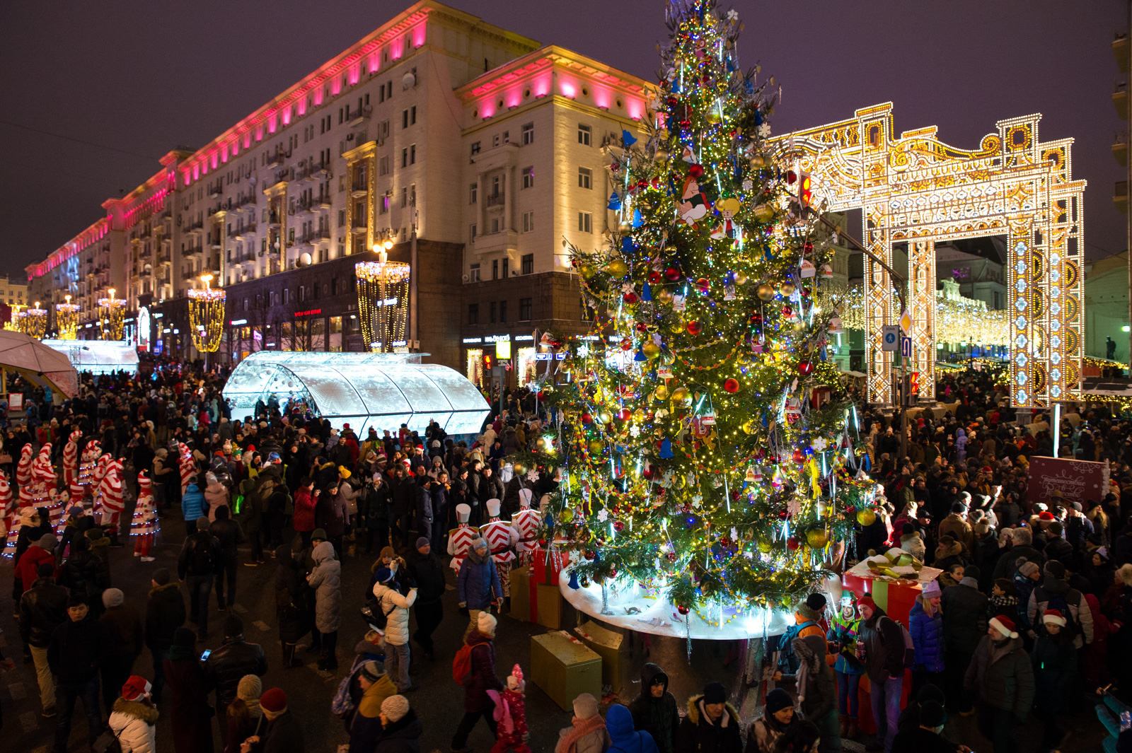 #Москва: более 800 тысяч раз упомянули столицу пользователи социальных сетей в новогодние праздники
