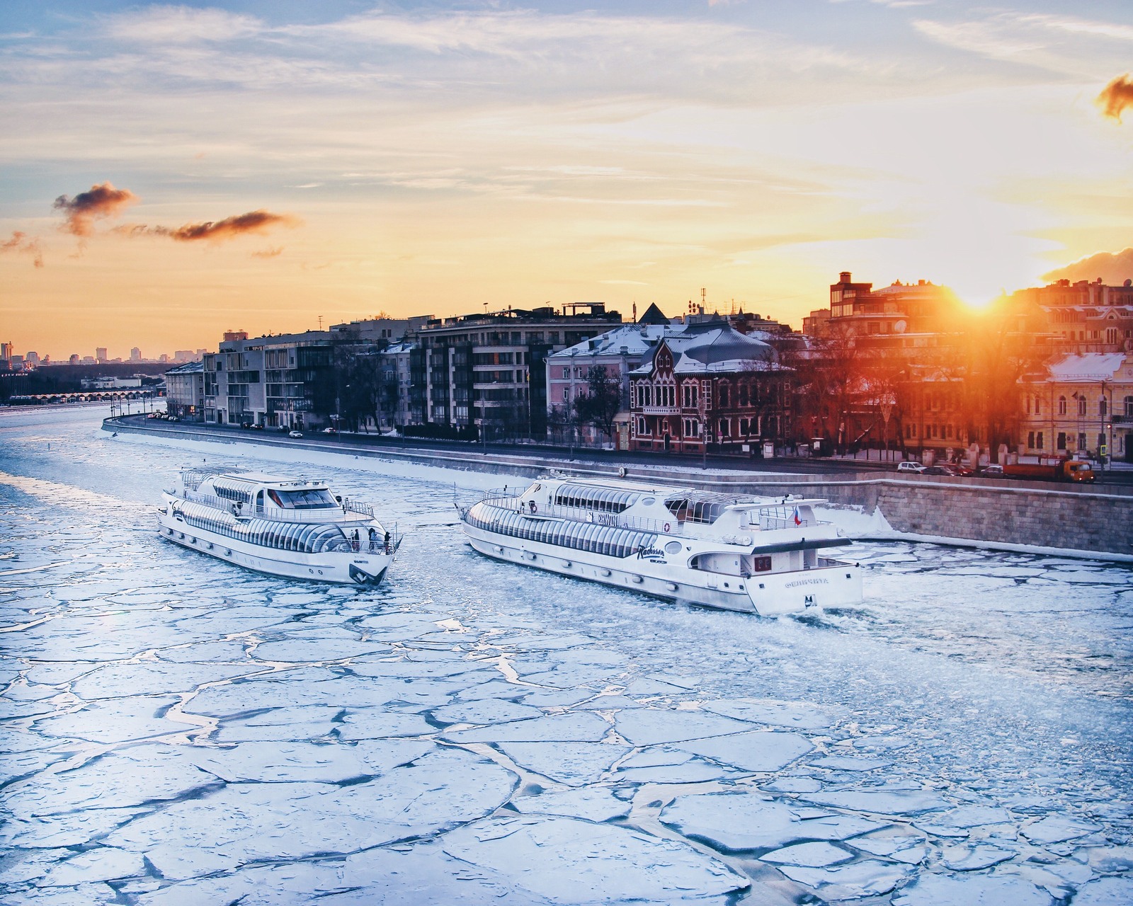 Юбилейный сезон зимней пассажирской навигации по Москве-реке: Флотилии «Рэдиссон Ройал» исполнилось 10 лет