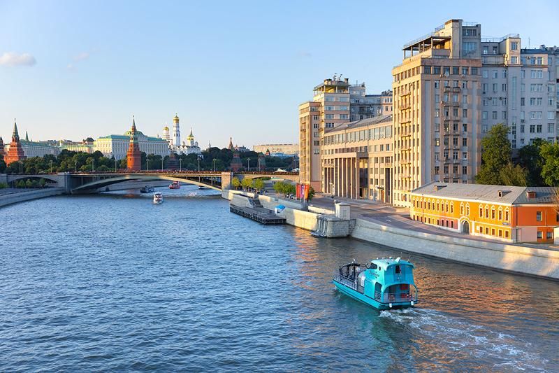 Более двух тысяч ветеранов СВО посетили экскурсии по Москве и Подмосковью