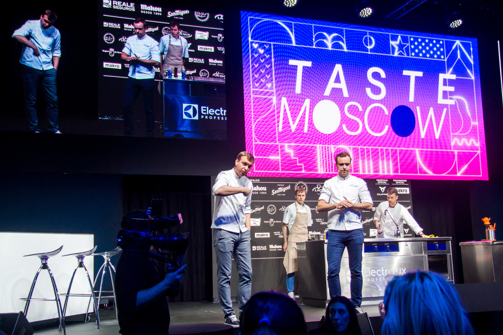 Медовик с ежом, крабовые грибы и кальмар из будущего: на гастрономическом фестивале Madrid Fusion в Испании представили московскую кухню