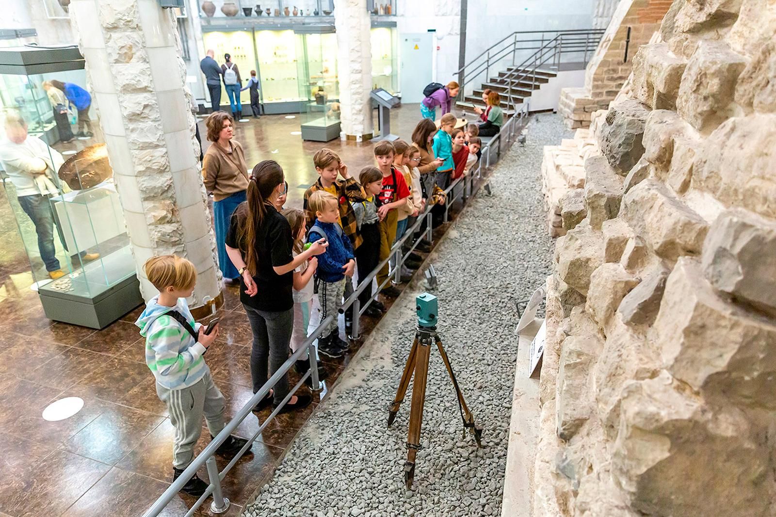 Прогуляться по подземной Москве: где раскроют глубины истории